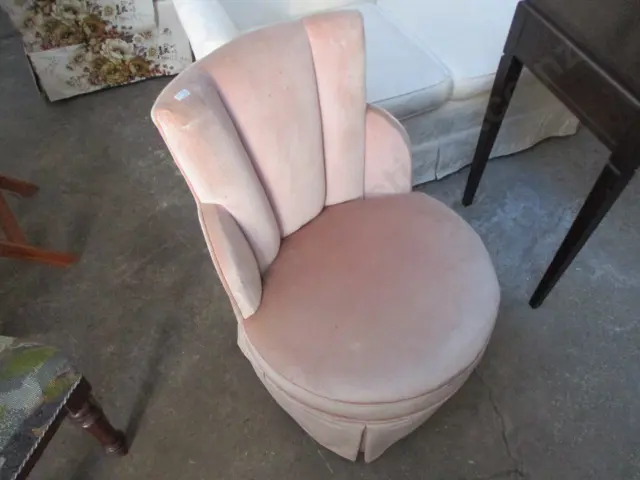 Bedroom Chair Image 1++