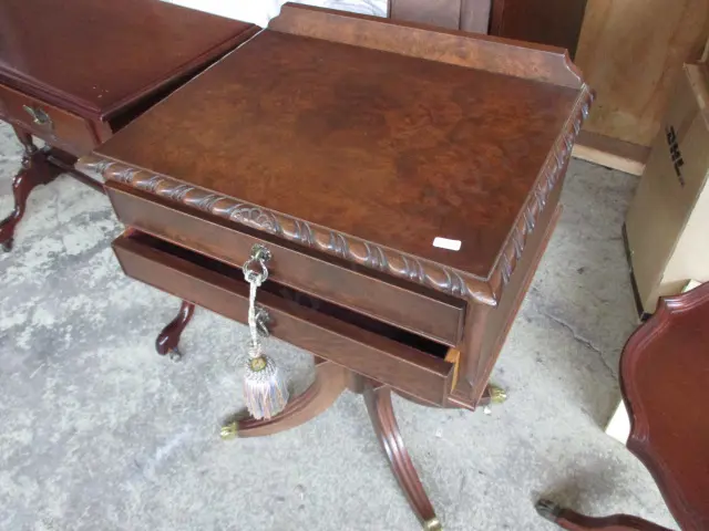 Hall Table Image 1++