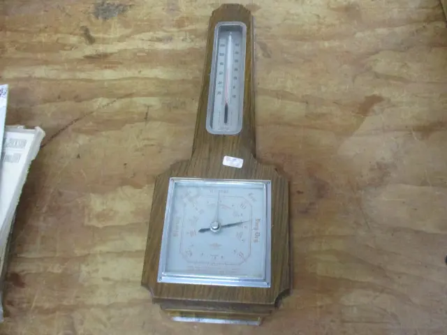 Barometer Image 1++