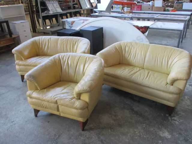 3 Piece Leather Suite Image 1++