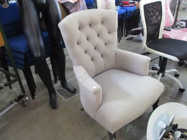 Bedroom Chair Image 1++