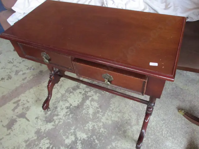 Hall Table Image 1++