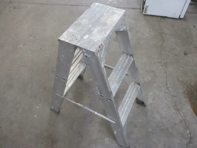 Small Ladder Image 1++