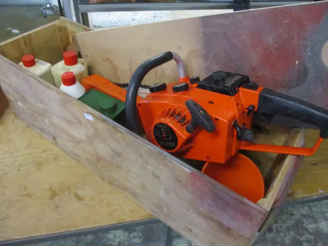 Chainsaw Image 1++