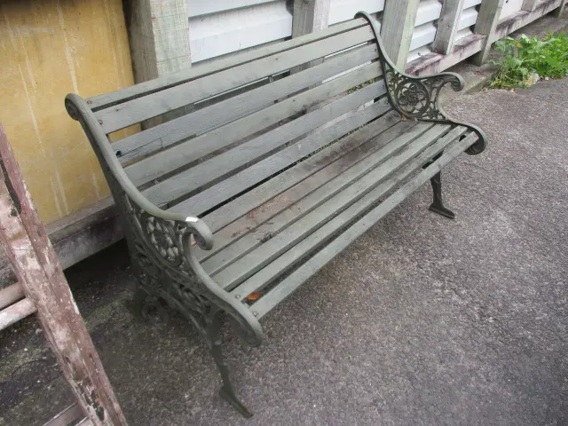 Garden Bench Image 1++
