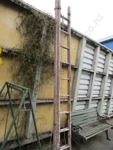 Ladder Image 1++