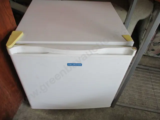 Mini Fridge Image 1++
