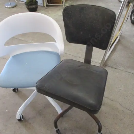 2 Chairs
