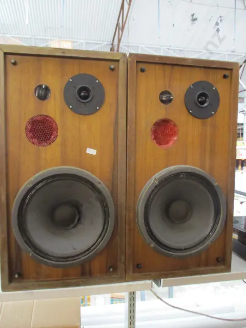 Speakers Image 1++