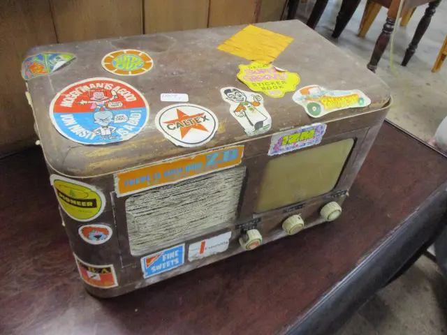 Radio (for repair) Image 1++