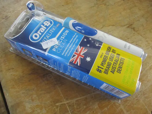 Electric Toothbrush Image 1++