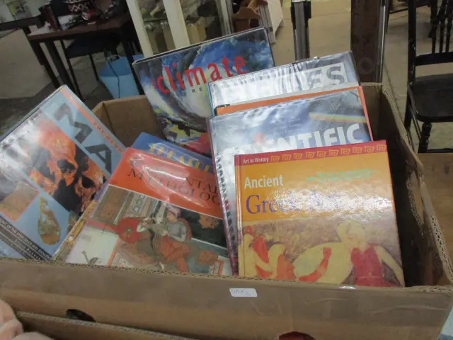 Books Image 1++