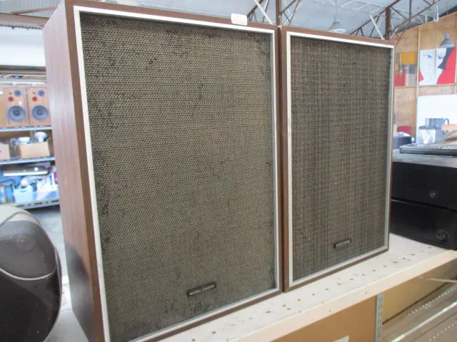 Speakers Image 1++