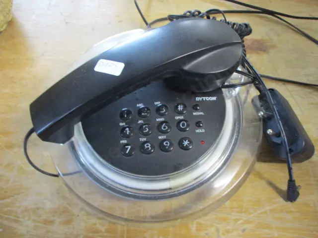 Retro Phone Image 1++