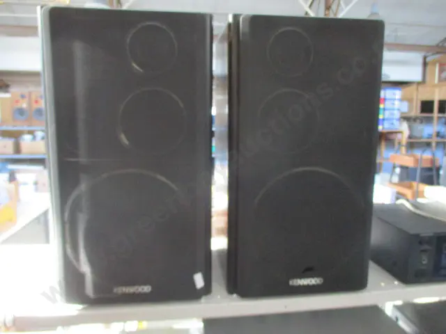 Speakers Image 1++