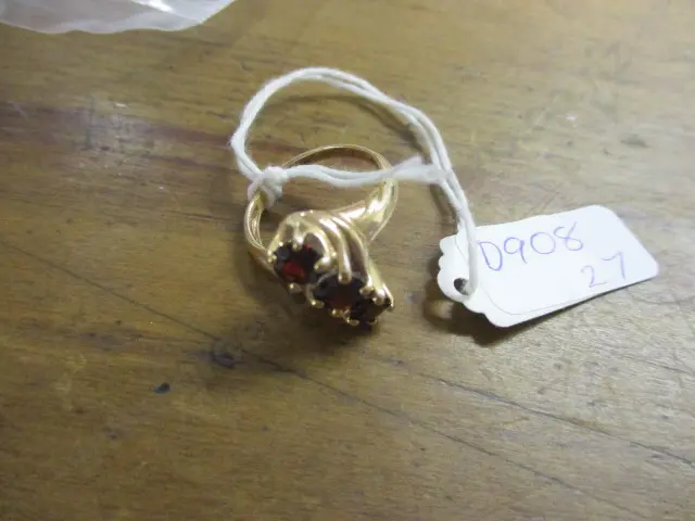 10ct Gold Ring Image 1++