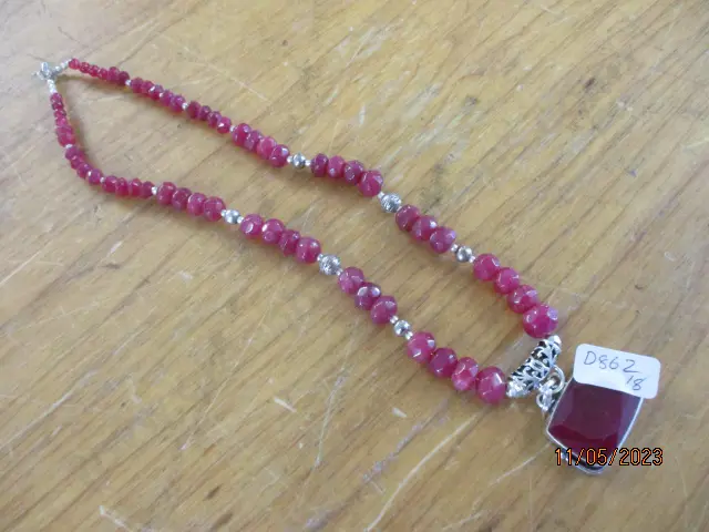 Necklace Image 1++
