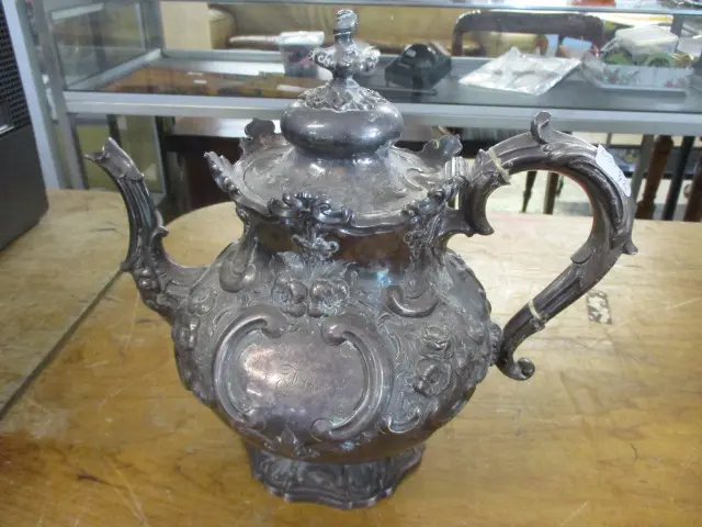Silver Tea Pot Image 1++