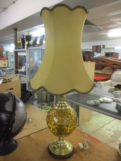 Retro Lamp Image 1++