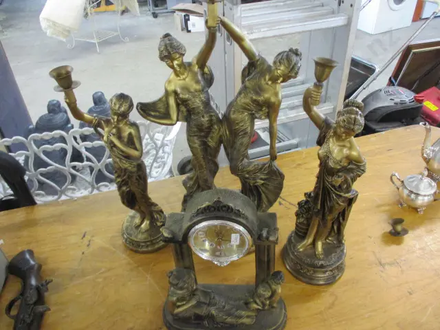 Diana Clock Set Image 1++