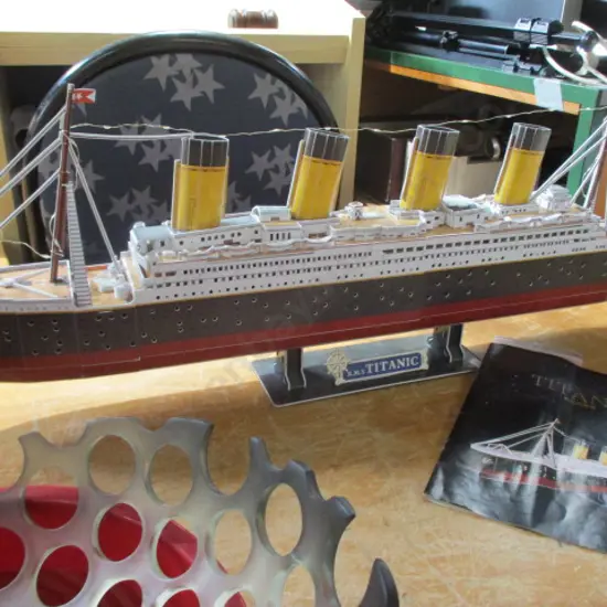 LED Titanic Model