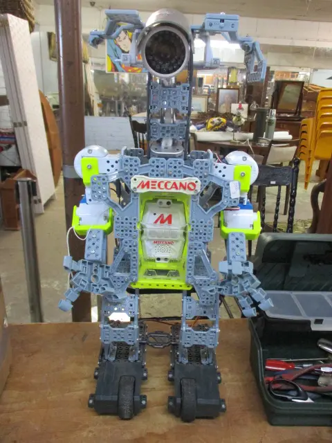 Meccano Robot Image 1++