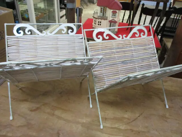 2 Mag Racks Image 1++