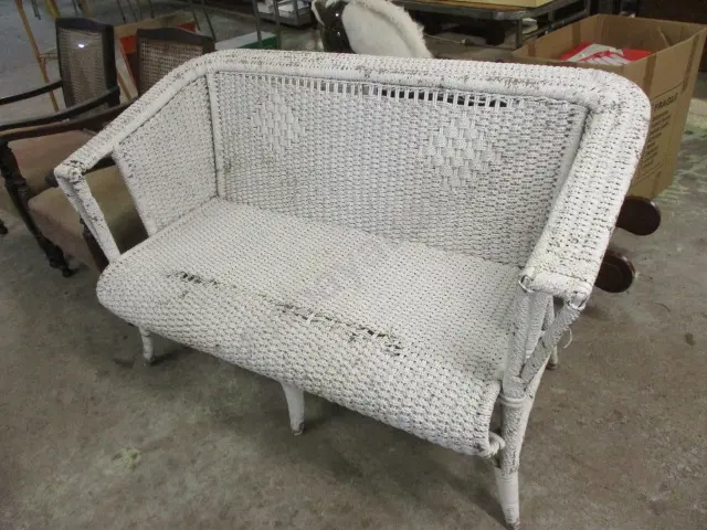 Seagrass Settee  Image 1++