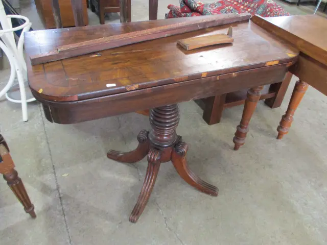 Antique Table (for Restn) Image 1++
