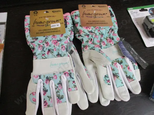 Gloves Image 1++