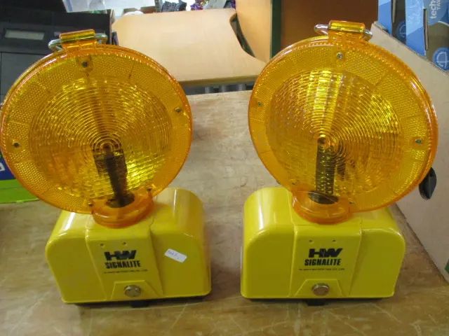 Safety Lights Image 1++
