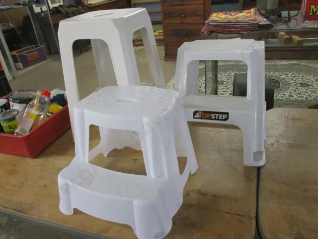 Steps and Stool Image 1++
