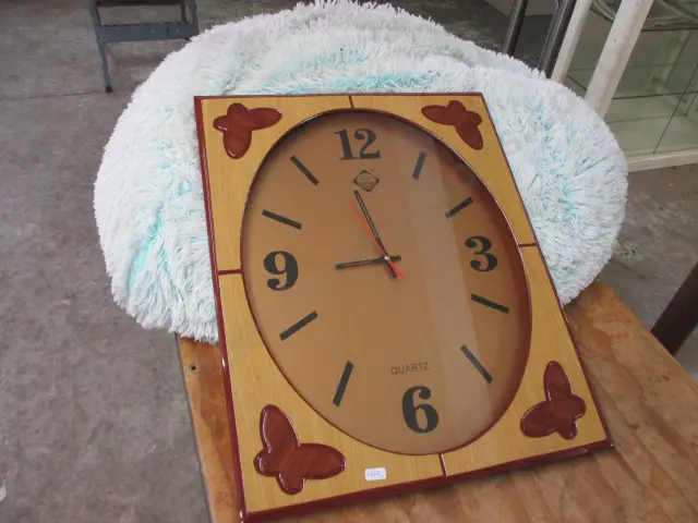 Clock and Beanbag Image 1++