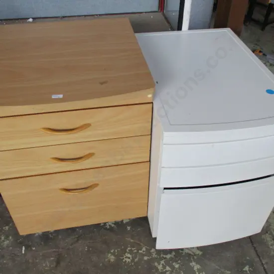 2 Cabinets