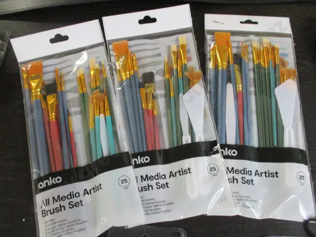 Art Brushes Image 1++