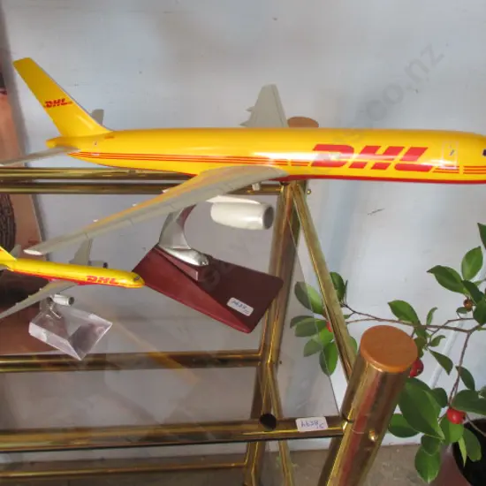2  Model Planes