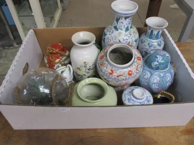 Vases & Pots Image 1++