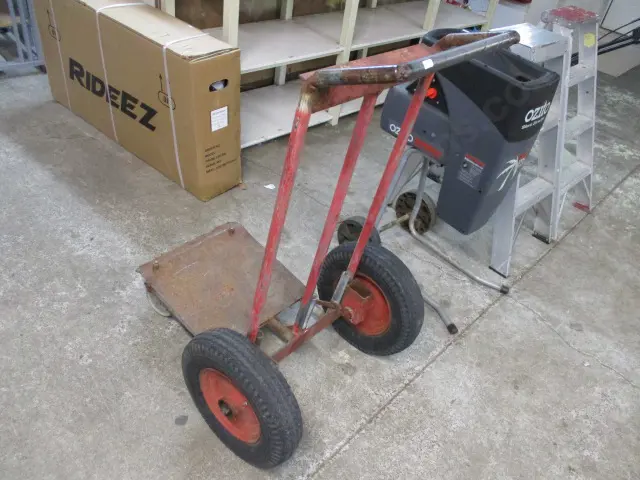 Hand Truck Image 1++