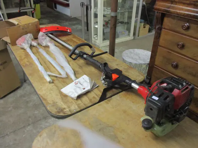 Combination Weed Whacker/Saw/Trimmer Image 1++