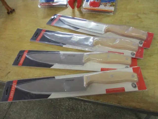 Knives Image 1++