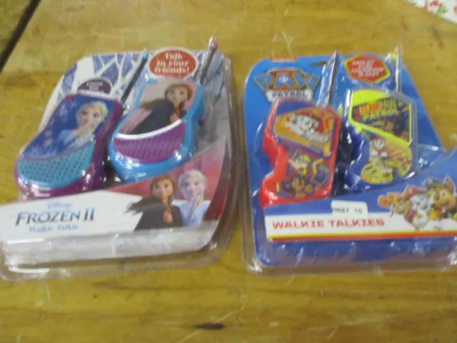 Walkie Talkies Image 1++