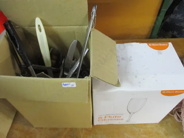 Cutlery & Glasses Image 1++