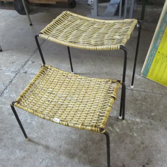 2 x Stools