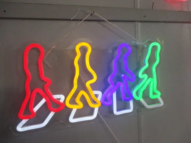 LED Abbey Rd Light Image 1++