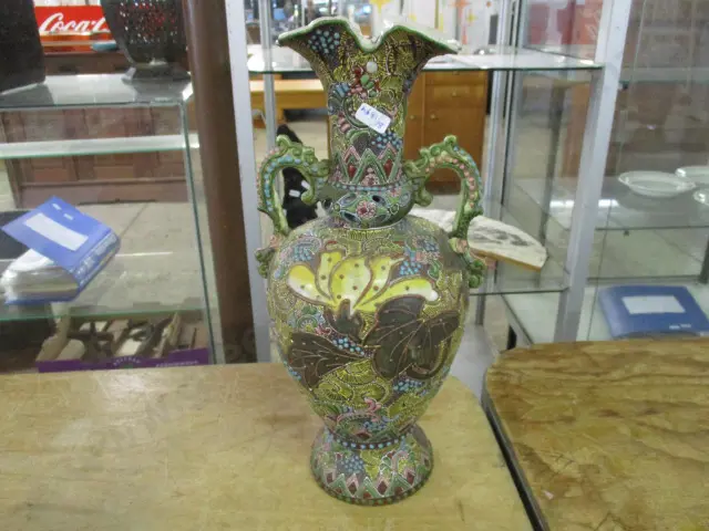 Satsuma Vase (AF) Image 1++