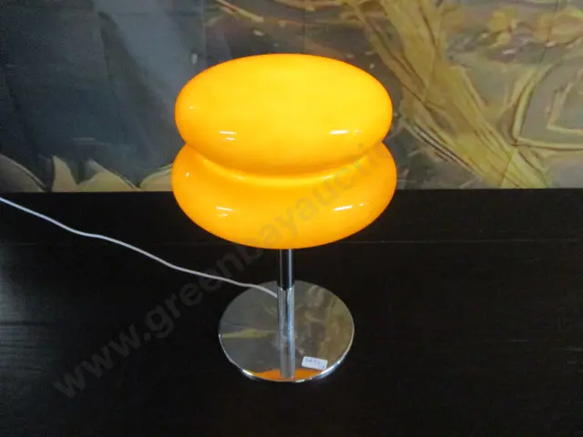 Retro Lamp Image 1++
