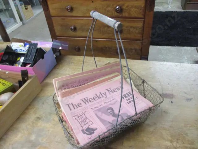 Basket & Mags Image 1++