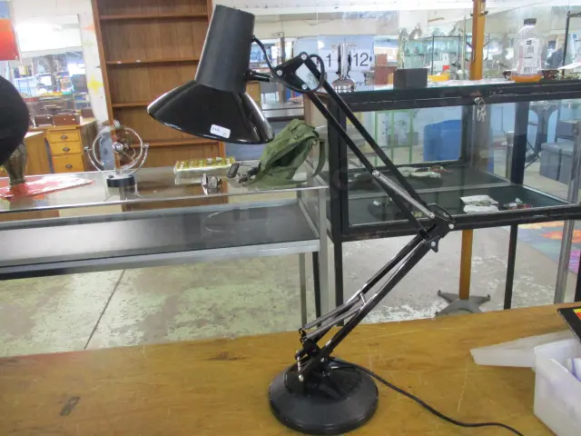 Anglepoise Lamp Image 1++