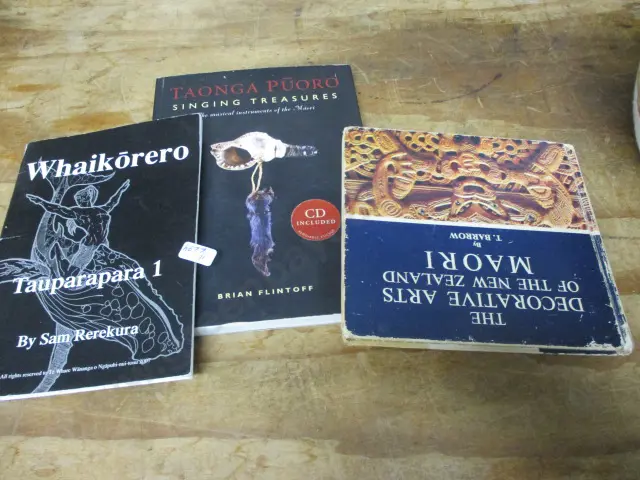 Books Image 1++