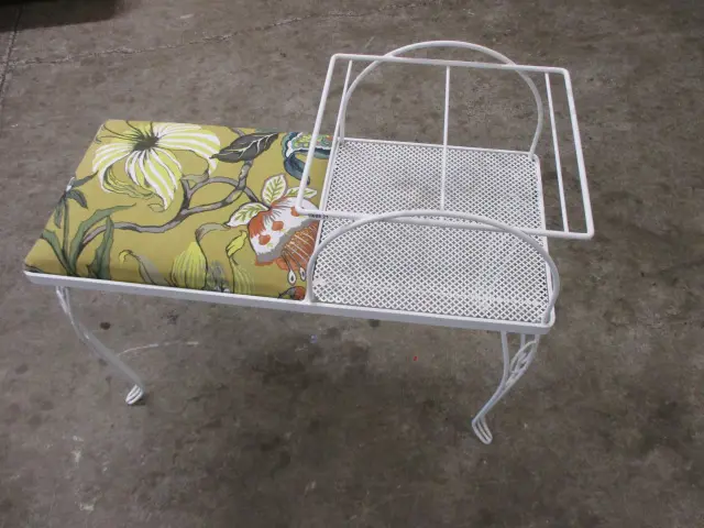 Phone Stool  Image 1++